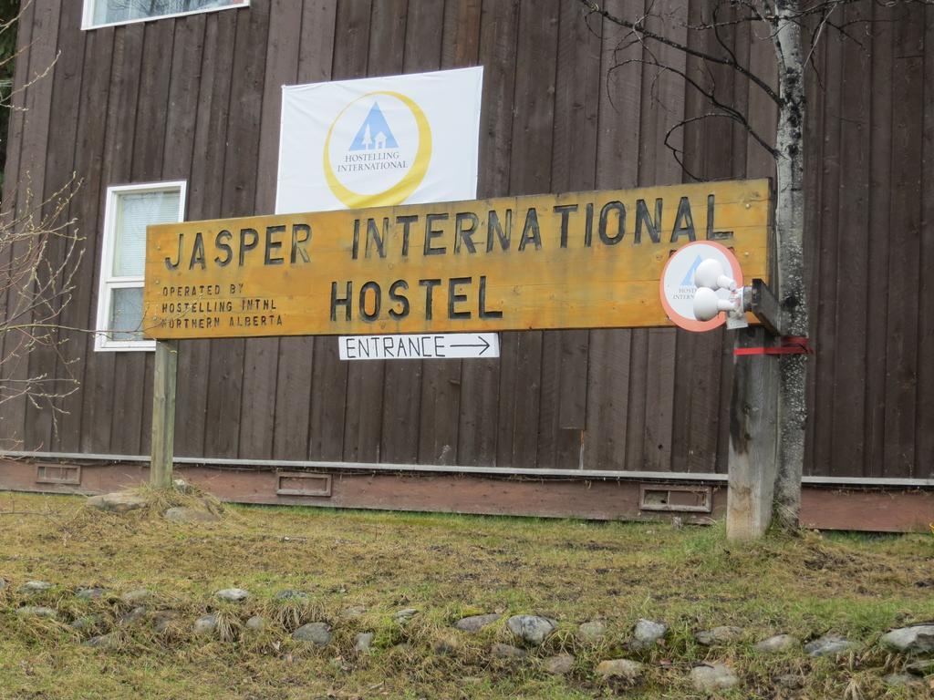 Hi Jasper - Hostel Exterior foto